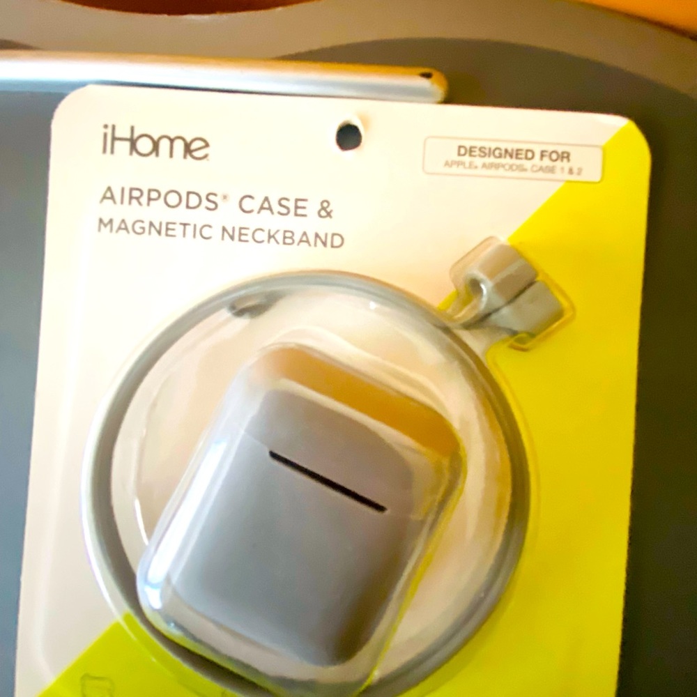 I home AirPods
